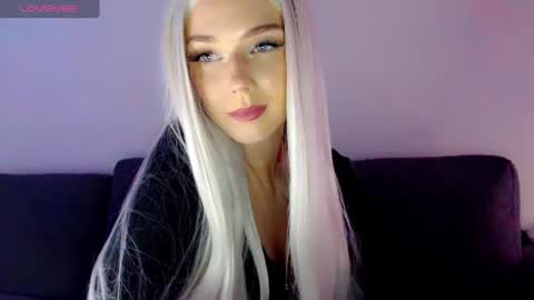 Snapshot of pervyblonde chatting on December 2024 01:28:01 PM Isabella online show from December 2024 01:28:01 PM