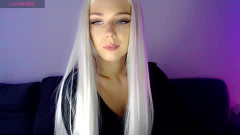 Snapshot of pervyblonde chatting on February 2025 07:58:02 AM Isabella online show from February 2025 07:58:02 AM