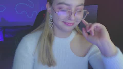 petalkiss online show from October 2025 05:15:02 PM