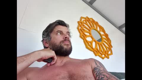 Snapshot of pete_le_meat chatting on April 2026 01:36:01 PM pete_le_meat online show from April 2026 01:36:01 PM