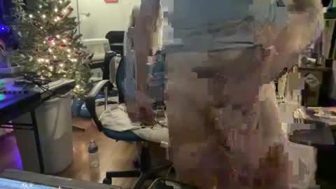 Snapshot of petehaze484617 chatting on January 2025 10:02:02 PM Pete Haze online show from January 2025 10:02:02 PM