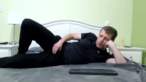 Snapshot of peter21122 chatting on November 2025 01:39:02 AM Peter2112 online show from November 2025 01:39:02 AM