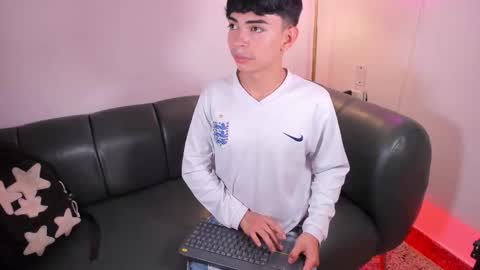 Peter online show from November 2025 06:30:02 PM