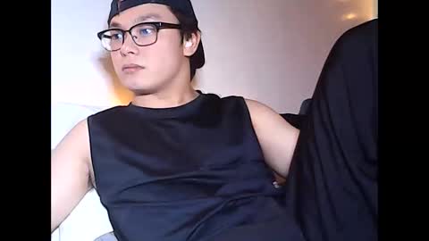 Snapshot of peter_p1999 chatting on November 2025 12:16:01 PM peter p online show from November 2025 12:16:01 PM