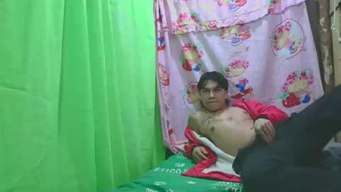 Snapshot of peteresmitd17 chatting on December 2025 02:17:02 AM peteresmitd17 online show from December 2025 02:17:02 AM