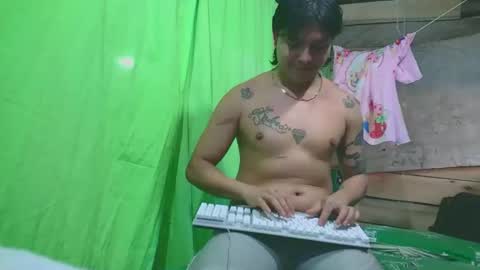 Snapshot of peteresmitd17 chatting on December 2025 10:29:01 PM peteresmitd17 online show from December 2025 10:29:01 PM