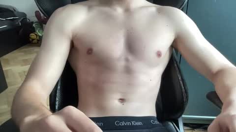 Snapshot of petetheslut chatting on June 2026 01:22:01 PM pete online show from June 2026 01:22:01 PM