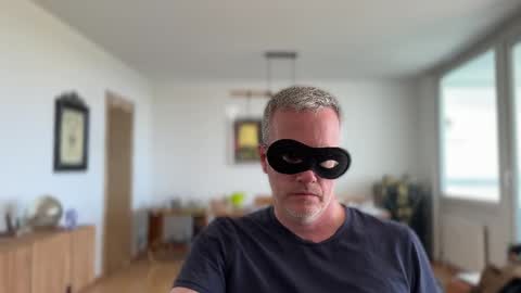 petforyou23 online show from April 2026 11:47:02 AM