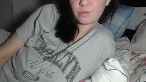 Snapshot of petite_danielle chatting on June 2026 08:46:02 PM petite_danielle online show from June 2026 08:46:02 PM