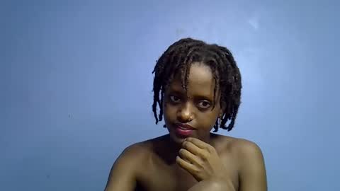 petite_star2 online show from February 2026 01:02:01 AM