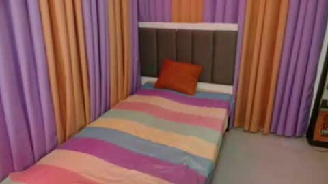 Jade online show from November 2025 12:00:02 PM