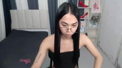 Snapshot of petiteasianyukie chatting on October 2025 06:54:01 PM Yukie online show from October 2025 06:54:01 PM