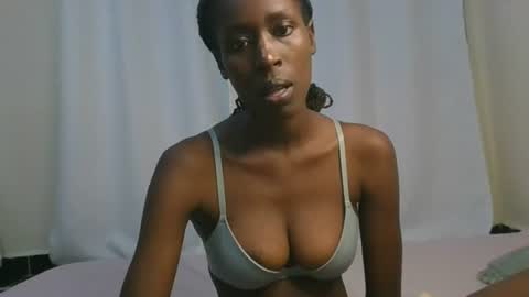 Amara online show from July 2026 09:39:02 PM