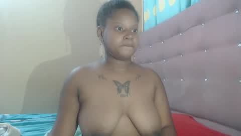 petitechocolatemommy online show from November 2025 06:23:02 PM