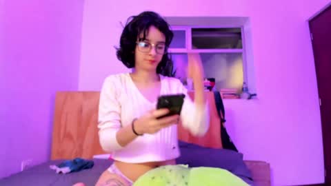 Lunna online show from January 2025 02:51:02 AM