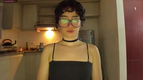 Snapshot of petitee_lunna chatting on February 2026 11:19:02 PM Lunna online show from February 2026 11:19:02 PM