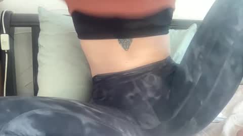 Snapshot of petitegirlypop chatting on February 2025 10:26:02 PM petitegirlypop online show from February 2025 10:26:02 PM