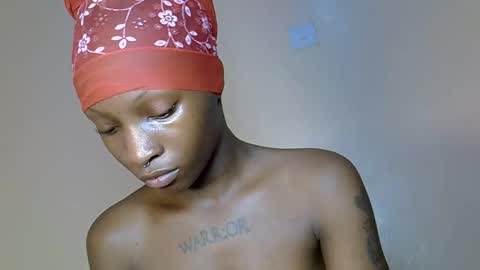 petitehunny online show from May 2026 12:11:02 PM