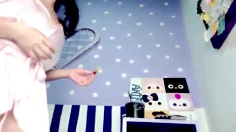 danna online show from April 2026 05:23:01 AM