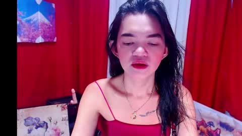 Snapshot of petitepinaycyrenets chatting on June 2026 02:24:01 AM TsDELICIOUSCum69 online show from June 2026 02:24:01 AM