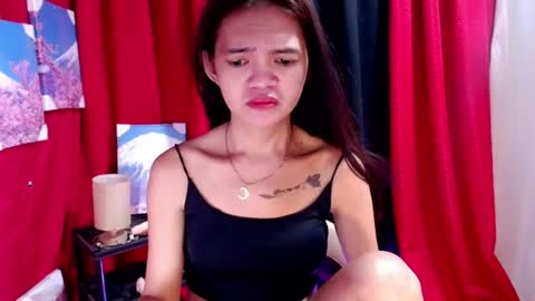 Snapshot of petitepinaycyrenets chatting on June 2026 03:26:01 AM TsDELICIOUSCum69 online show from June 2026 03:26:01 AM