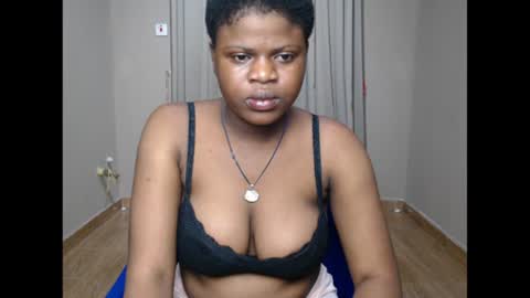 Snapshot of petitexebony1 chatting on July 2026 01:10:02 AM Call Me KiKi online show from July 2026 01:10:02 AM