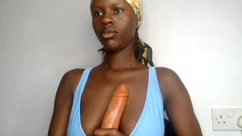 Snapshot of petitgirl88 chatting on July 2026 09:05:01 AM petitgirl88 online show from July 2026 09:05:01 AM