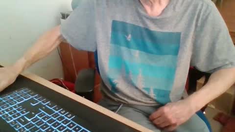 petitwilly online show from February 2026 09:39:02 AM