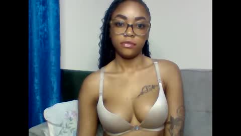 Arielle online show from October 2025 12:52:01 AM