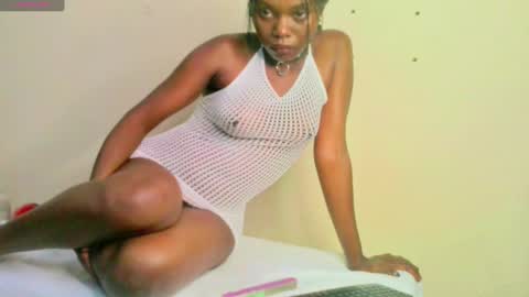 pettitemellany online show from February 2025 05:10:01 AM