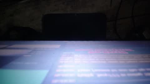 petty_boy777 online show from December 2025 01:51:01 PM