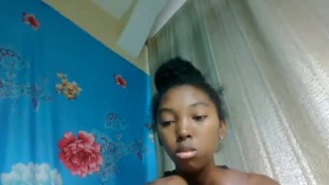 Snapshot of phaosiiia chatting on June 2026 12:22:01 PM phaosiiia online show from June 2026 12:22:01 PM