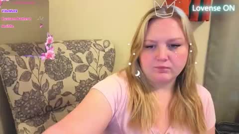 PhatAssBlond online show from April 2026 08:06:02 PM