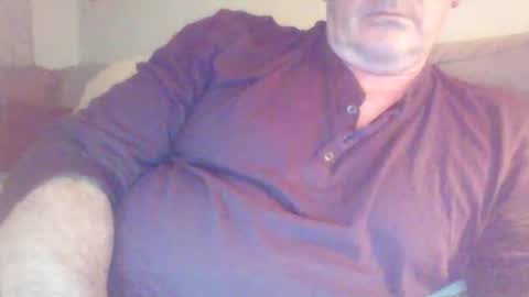 Snapshot of phil279 chatting on April 2026 01:17:02 AM Phil online show from April 2026 01:17:02 AM