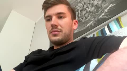 Snapshot of philip0512 chatting on June 2026 05:01:02 PM philip0512 online show from June 2026 05:01:02 PM