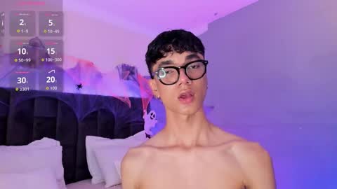 Phillip online show from October 2025 09:36:02 PM