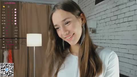 Emilia online show from March 2025 04:17:02 AM