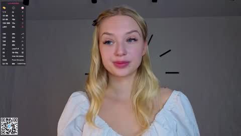 Emilia online show from September 2025 06:31:01 PM
