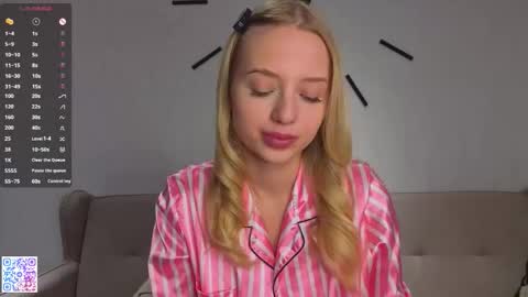 Emilia online show from October 2025 06:16:01 PM