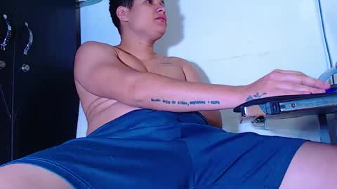 AdnierGnz online show from April 2026 07:58:02 AM