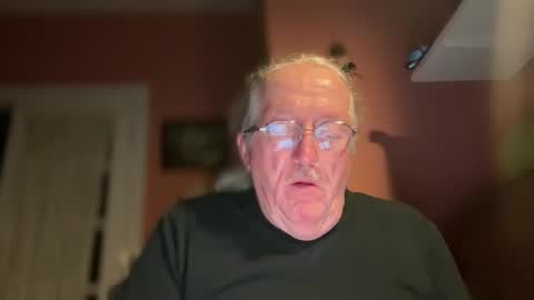 Snapshot of phrodeaux chatting on February 2026 07:23:02 AM Phrodeaux online show from February 2026 07:23:02 AM