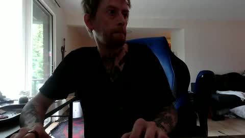 Snapshot of phrostdd chatting on May 2026 02:33:01 PM FrankenDaddy online show from May 2026 02:33:01 PM