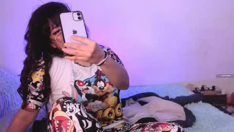  PIA FISHER  online show from November 2025 02:02:01 AM