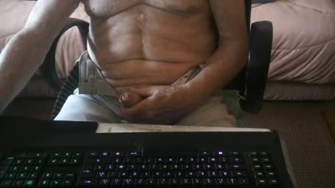 Snapshot of piavola chatting on June 2026 01:41:02 PM piavola online show from June 2026 01:41:02 PM
