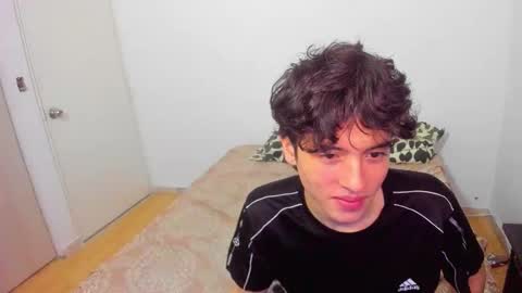 picaszomilos350 online show from March 2026 05:46:02 AM