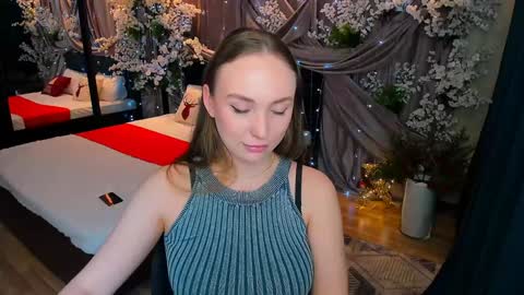 Emelie online show from December 2024 04:10:01 PM