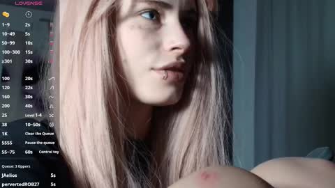 Piera online show from December 2025 07:51:01 PM