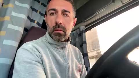 Snapshot of pierotu chatting on October 2025 10:46:02 AM pierotu online show from October 2025 10:46:02 AM