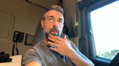 pierotu online show from April 2026 05:16:02 PM