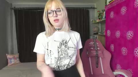 piginnya online show from September 2025 11:55:01 AM